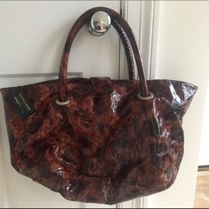 NWT Donald J Pliner brown croc patent leather